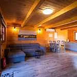 Dadaj Summer Camp - Caloroczne Ruklawki Semesterbostad *