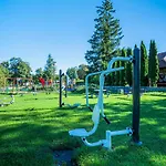 Semesterbostad Dadaj Summer Camp - Caloroczne Ruklawki *