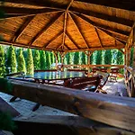 Dadaj Summer Camp - Caloroczne Ruklawki Semesterbostad